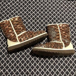 UGG Classic Short Australia Brown To Silver Sparkle Sequence Short Size 8